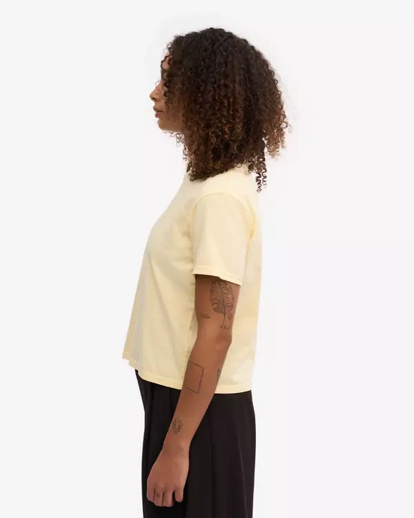 Colorful Standard Organic Boxy Crop Tee Soft Yellow Damen pastellgelb